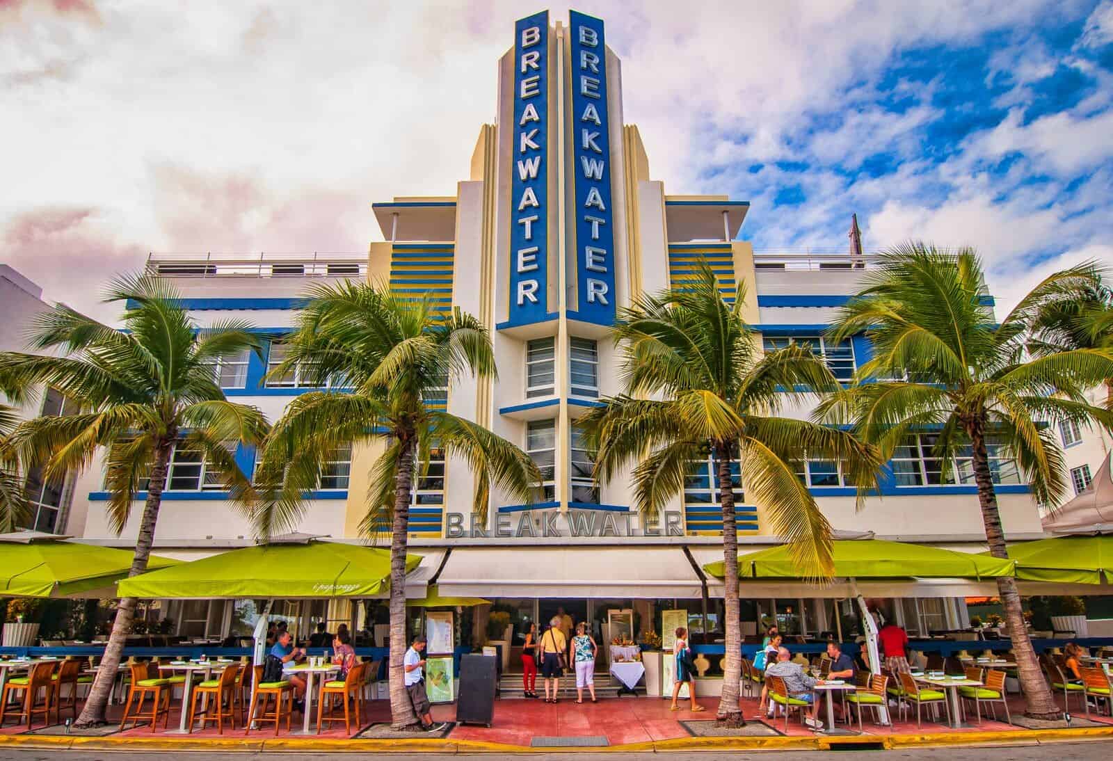 miami beach food and art deco walking tour